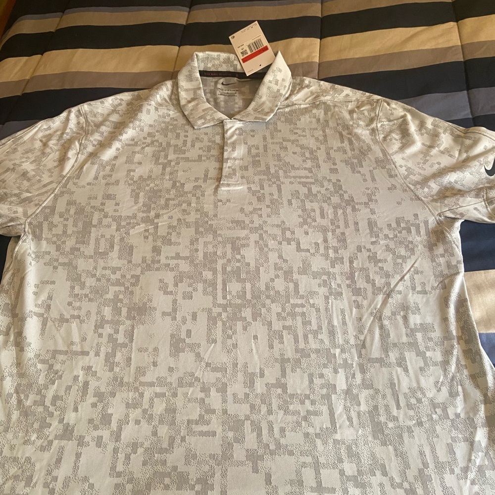Tiger woods Nike Golf polo